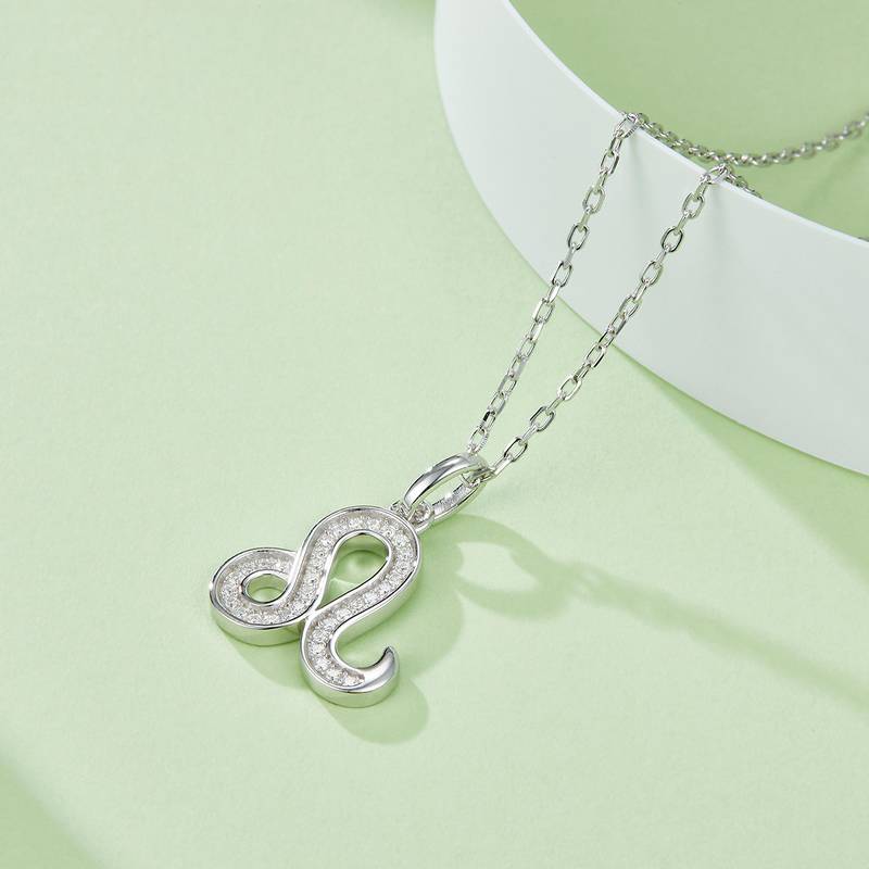 Lion's Moissanite Diamond Necklace from the Twelve Constellations Series